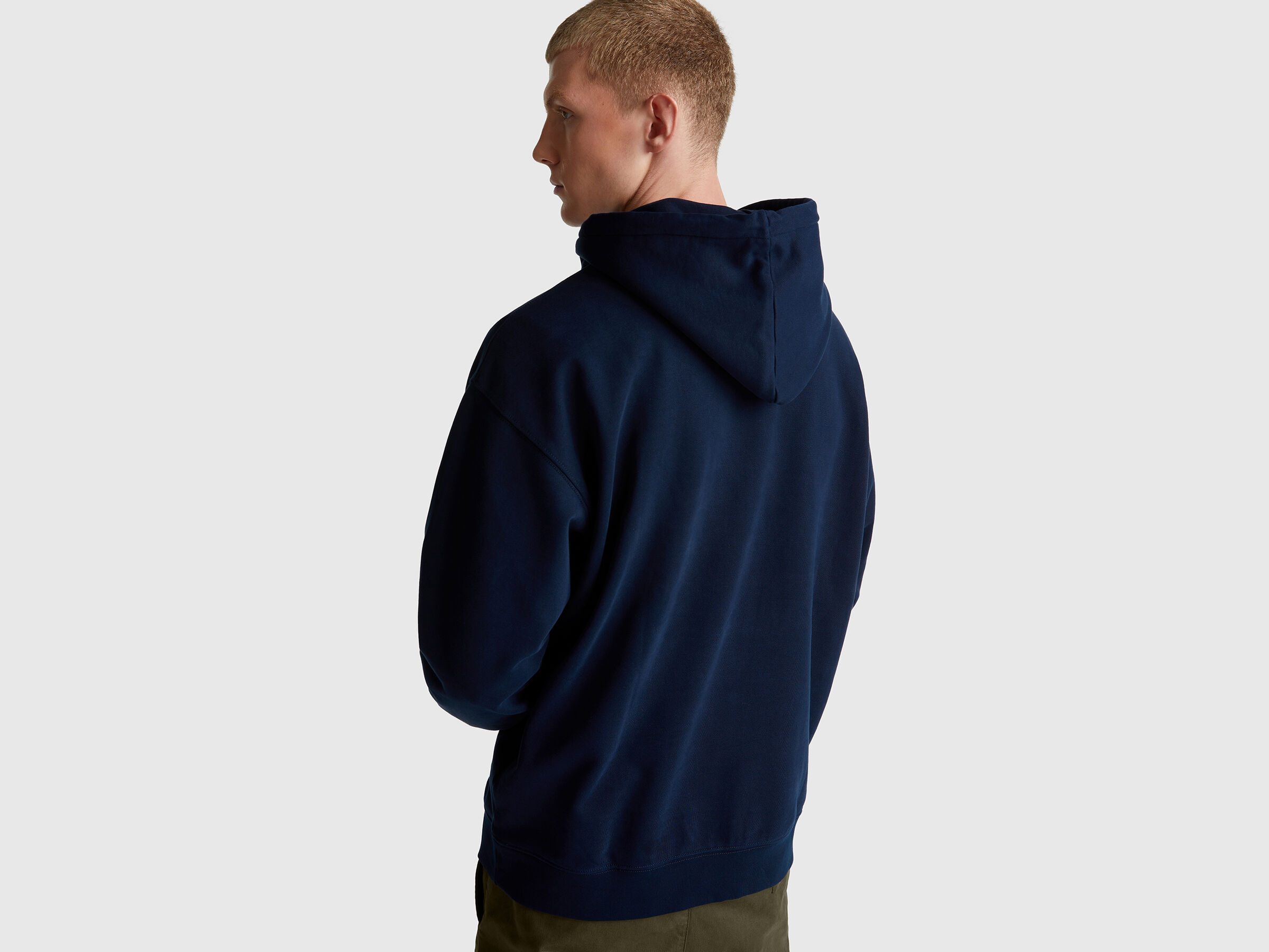 SWEATER W/HOOD Herren image number 2